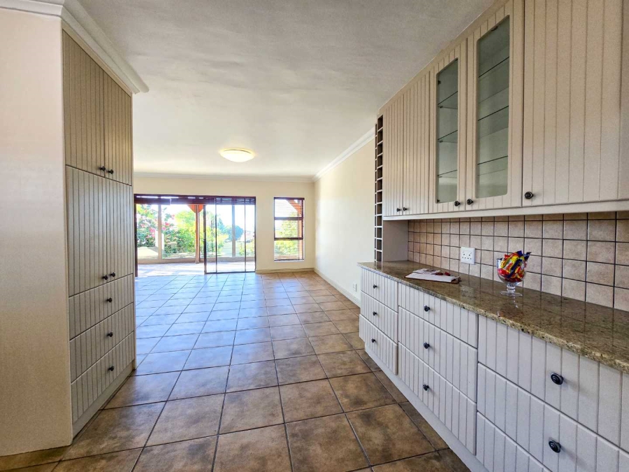 4 Bedroom Property for Sale in Stilbaai Wes Western Cape